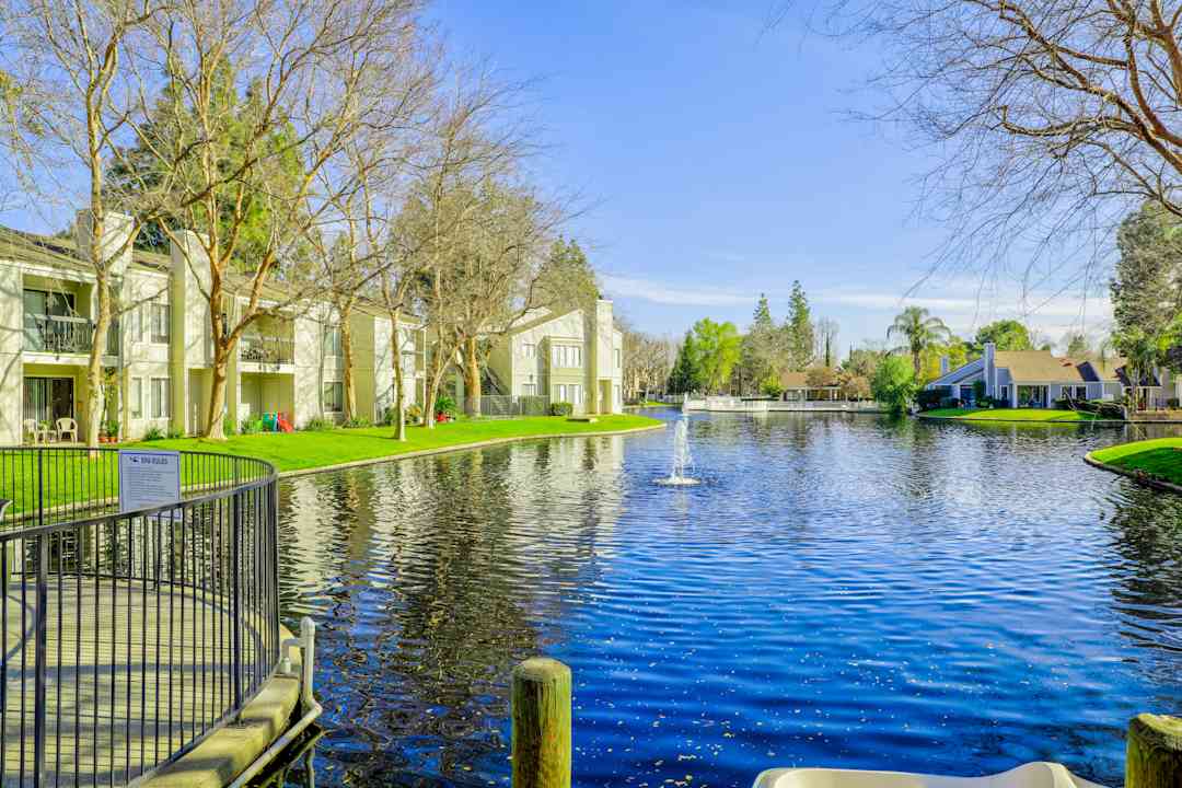 edgewater apartments bakersfield ca 93311