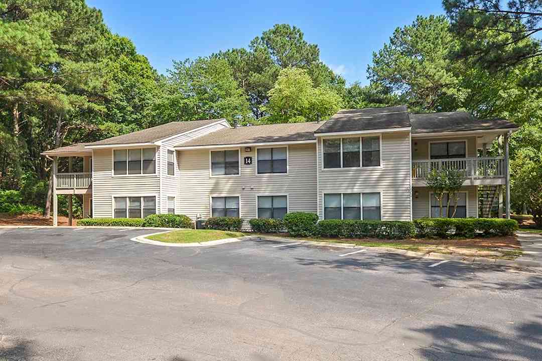 Woodland Trace 1669 Iris Dr Se Conyers Ga Apartments For Rent Rent Com