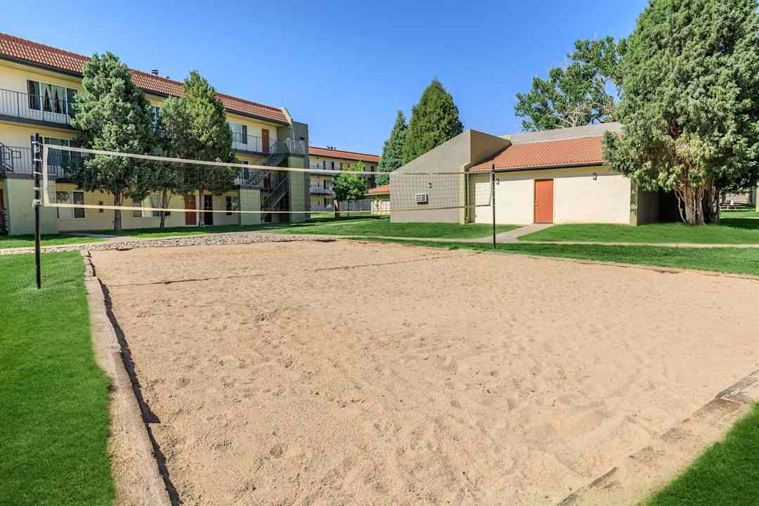 Altamira 2210 Skyview Ln Colorado Springs Co Apartments For Rent Rent Com