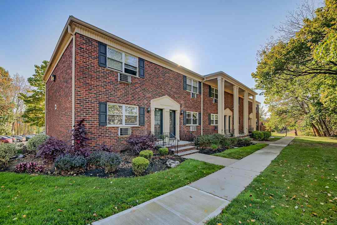 Parsippany Gardens - 380-388 Parsippany Road Parsippany Nj Apartments For Rent Rentcom