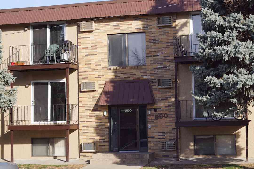 Arnolds Park 812 W Bailey St Sioux Falls Sd Apartments For Rent Rent Com