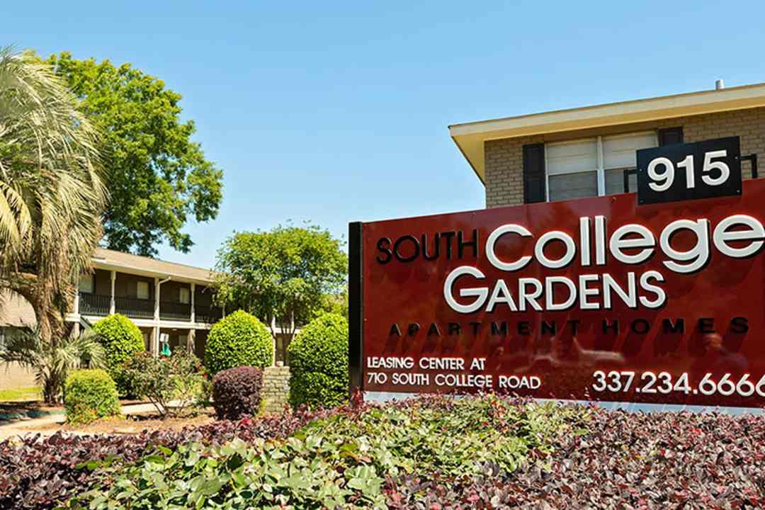 Acadian And South College Gardens 710 South College Rd Lafayette La Apartments For Rent Rent Com