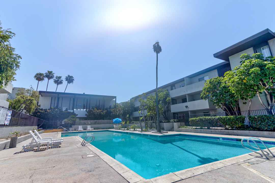 paradise garden apartments long beach ca