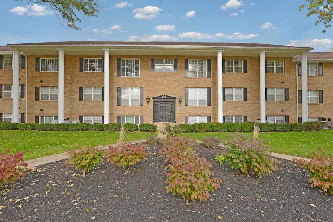 maple wayview llc apartments north canton oh 44720