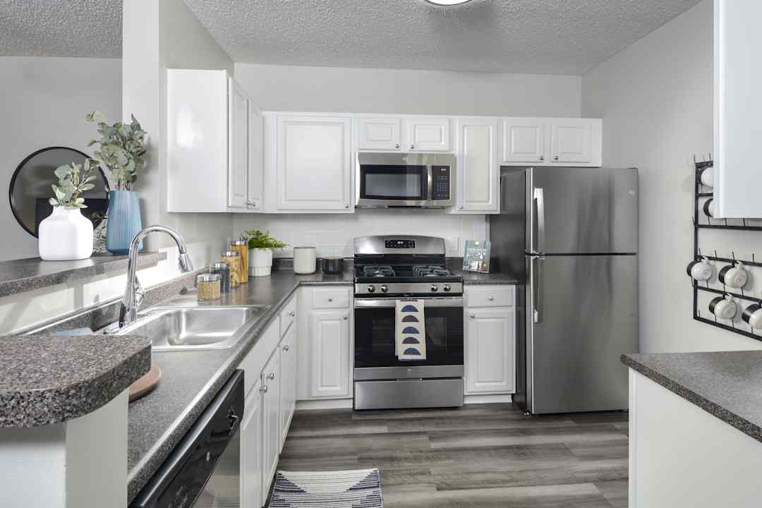 The Point At Watchung 1 Crystal Ridge Dr Watchung Nj Apartments For Rent Rent Com