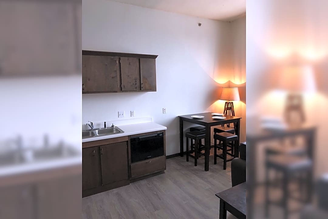 Frisco Lofts 309 N Jefferson Ave Springfield Mo Apartments For Rent Rent Com [ 720 x 1080 Pixel ]