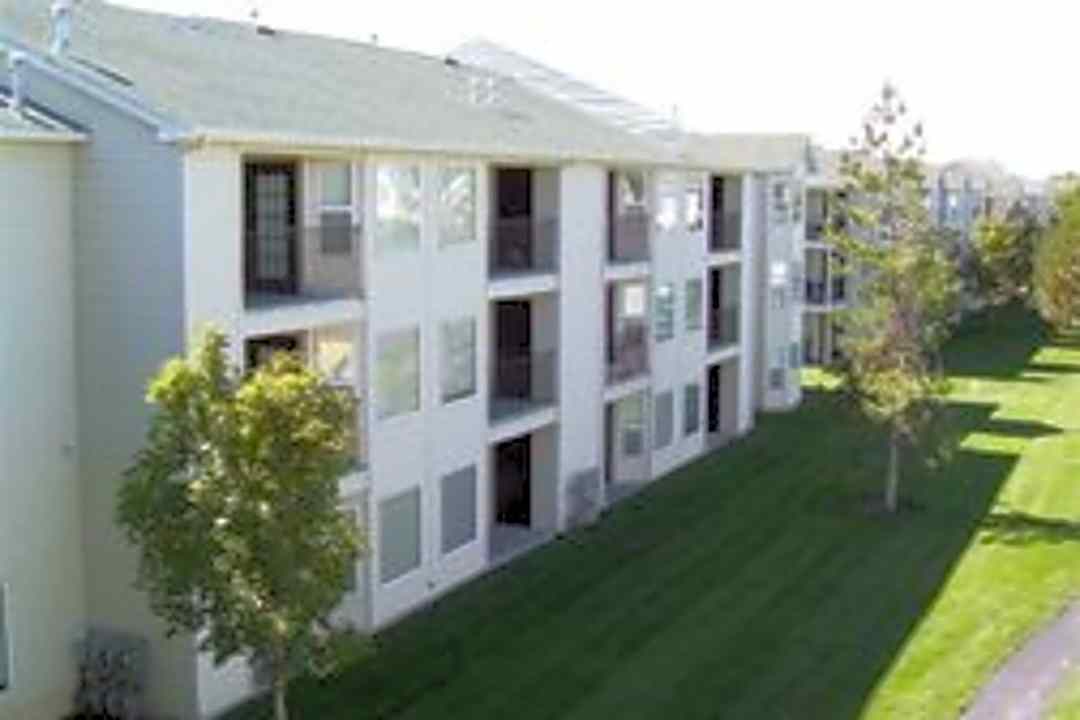 Aspen Hills Apartments 300 E James Court Dr Meridian Id Apartments For Rent Rent Com