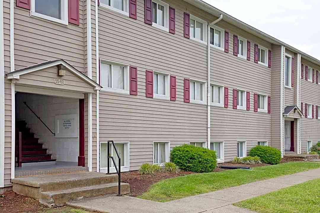 Afton Gardens 713 Hunt Ave Nw Roanoke Va Apartments For Rent Rent Com