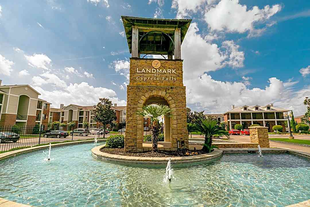 Landmark At Cypress Falls 15511 Tuckerton Rd Houston Tx Apartments For Rent Rent Com