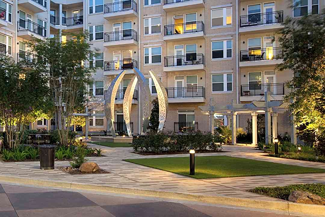 Post Afton Oaks 3131 West Loop S Houston Tx Apartments For Rent Rent Com