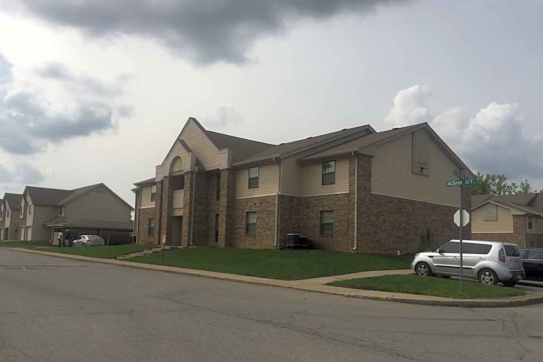 Falcon Creek Place Apartments - 4301 Falcon Creek Blvd Indianapolis In Apartments For Rent Rentcom