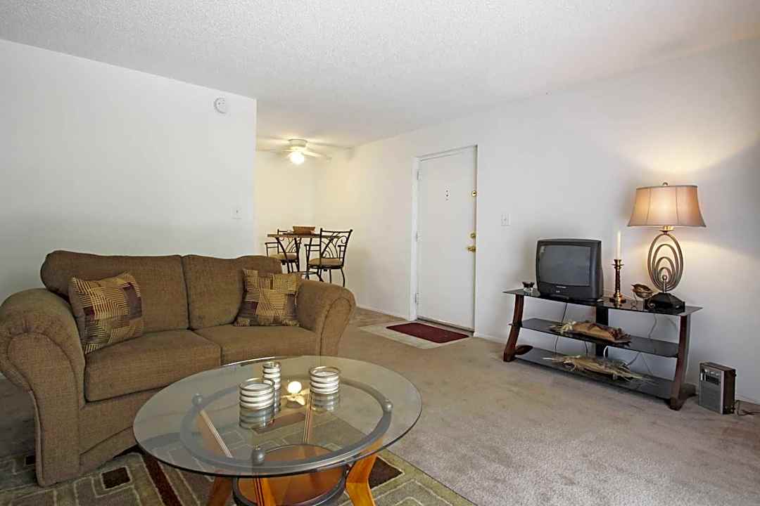brittany bay 1201 seminole blvd largo fl apartments for rent rent com