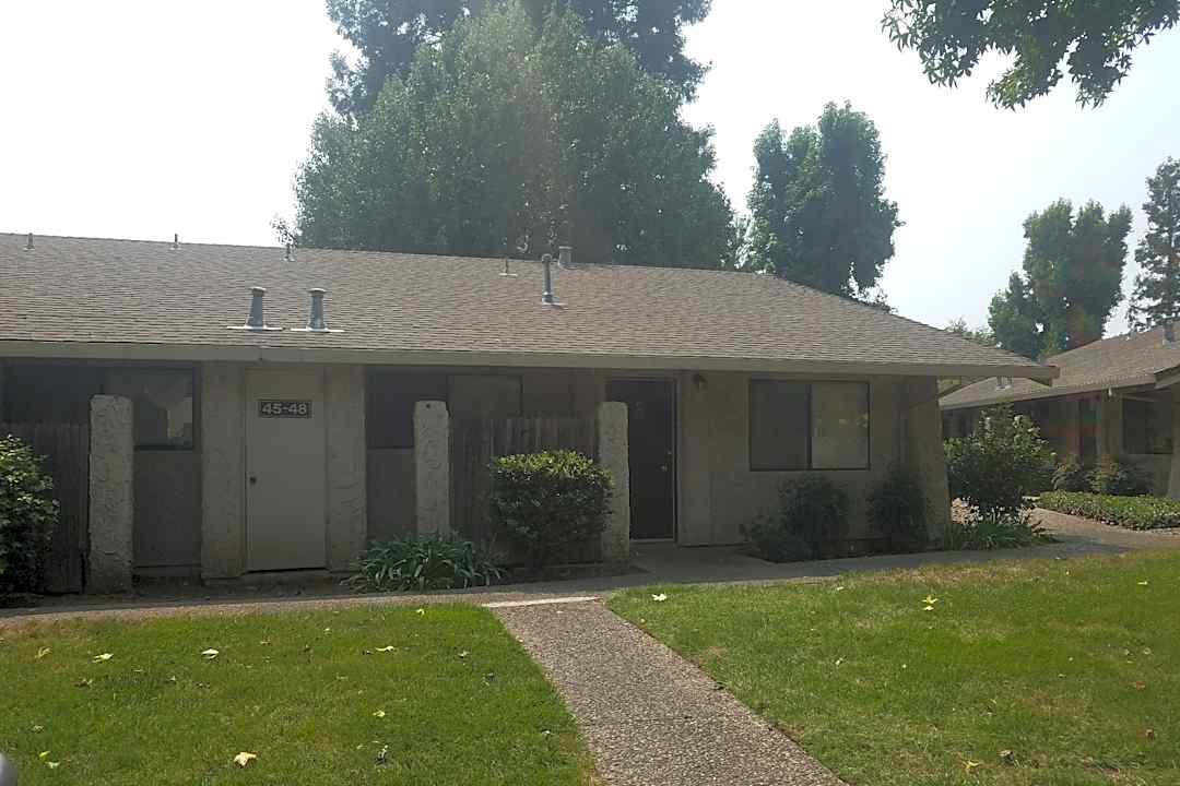 Joshua Tree Apartments - 476 E Lassen Ave Chico Ca Apartments For Rent Rentcom