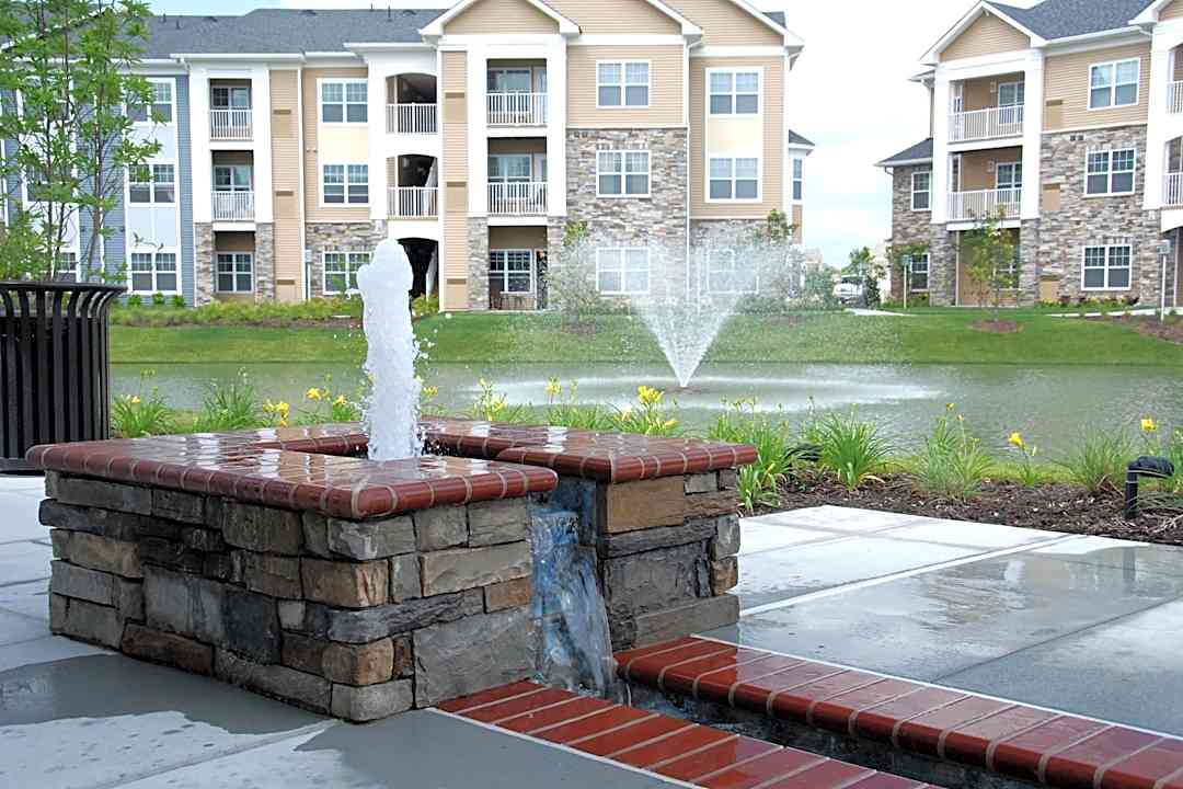 The Cascades 2133 Amberbrooke Way Virginia Beach Va Apartments For Rent Rent Com
