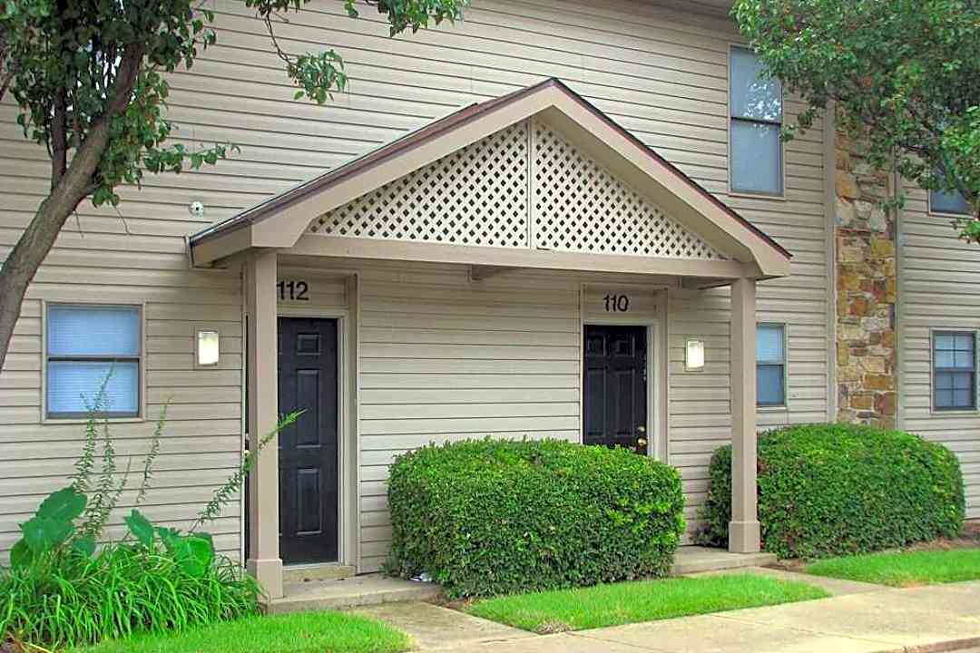 collier village apartments 376 ramport lane collierville tn apartments for rent rent com