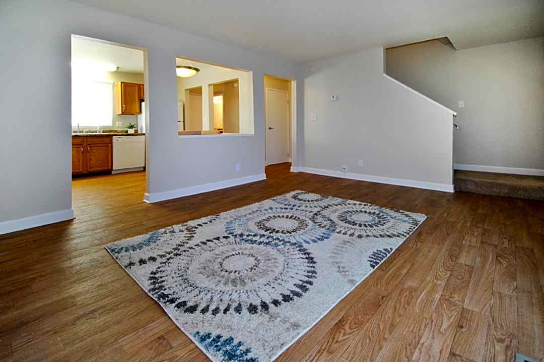 coolidge place townhomes 1551 pebblecreek blvd east lansing mi townhomes for rent rent com