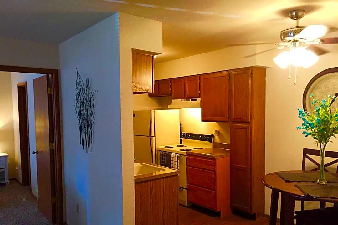 Forest Pointe Apartments - 1100 Oak Tree Ave Norman Ok Apartments For Rent Rentcom