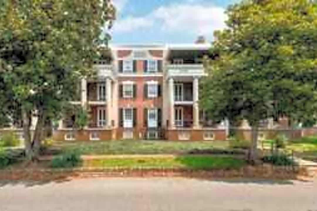 preston court apartments