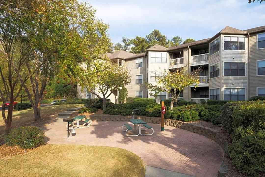 Ashford Indian Trail Apartments 1100 Indian Trail Lilburn Rd Norcross Ga Apartments For Rent Rent Com
