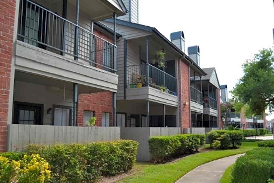 Ascot Court 10910 West Rd Houston Tx Apartments For Rent Rent Com