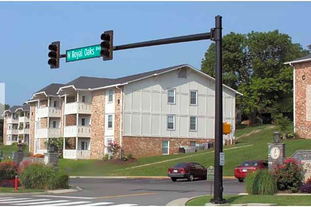 Royal Oaks 179 Royal Oaks Blvd Suite B 2 Franklin Tn Apartments For Rent Rent Com