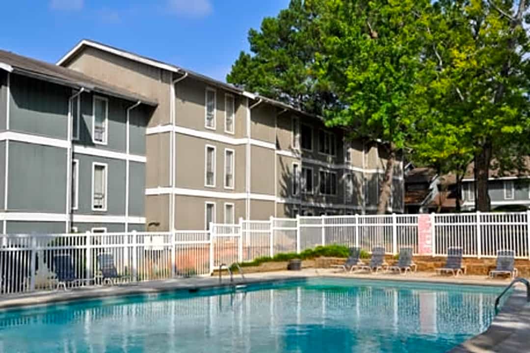 Linden Ridge Apartment Homes 5400 Memorial Dr Stone Mountain Ga Apartments For Rent Rent Com