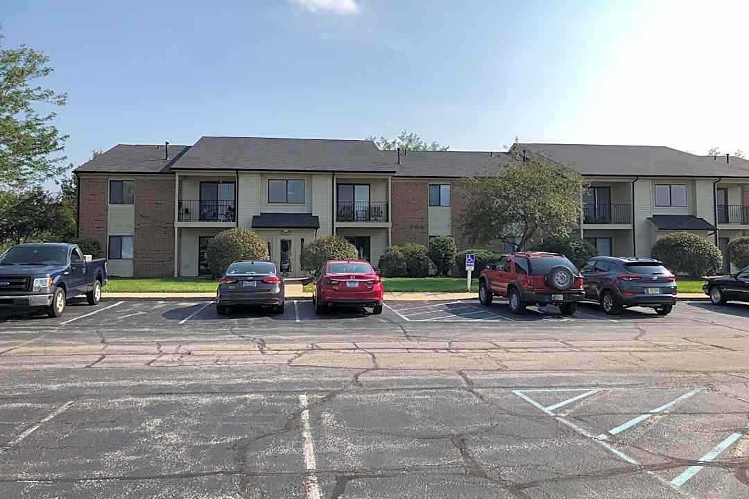 Edgewater Village - 108 W Edgewater Dr Greensburg In Apartments For Rent Rentcom