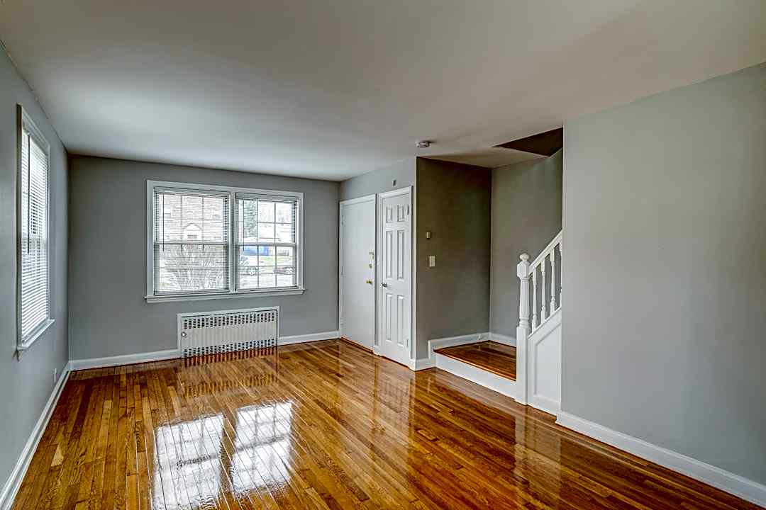 Alden Apartments 552 Alden Dr Rahway Nj Apartments For Rent Rent Com