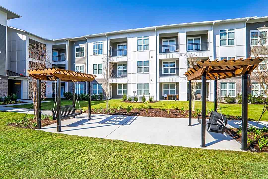 Sweetwater Apartments 3476 Sweetwater Blvd Addis La Apartments For Rent Rent Com