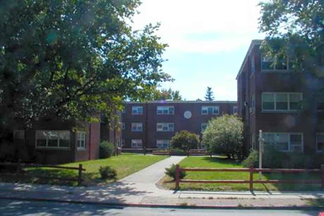 Arlington Court Apartments 212 N Arlington Ave East Orange Nj Apartments For Rent Rent Com