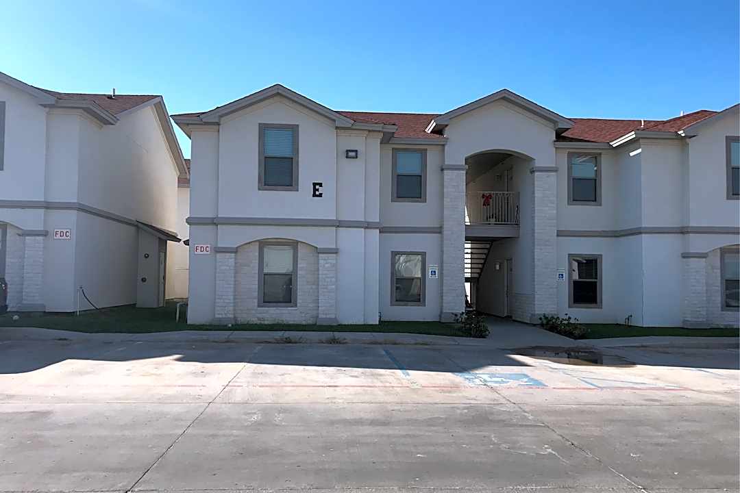 Lakeview Apartments Lakeview Apartments - 7615 Laguna Del Mar Ct | Laredo,  TX Apartments for Rent | Rent.