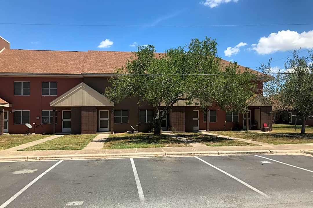 Northside Apts - 1800 N Texas Blvd | Weslaco, TX Apartments for Rent | Rent.