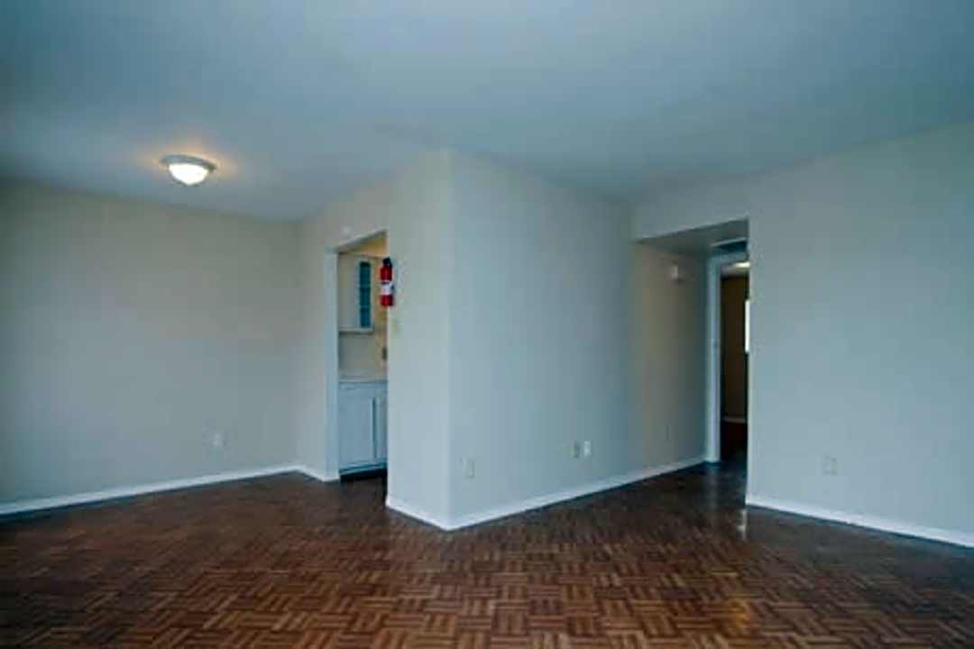Casa Cruz 6727 Telephone Rd Houston Tx Apartments For Rent Rent Com