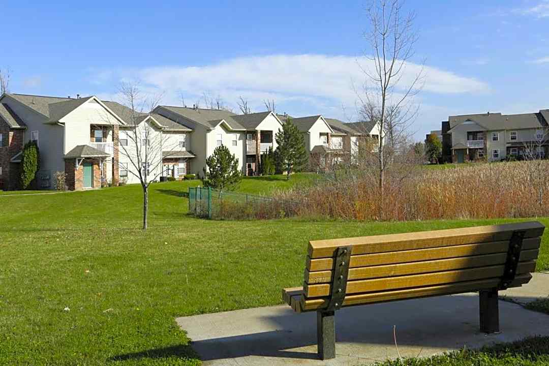 83 Recomended Arbors at eagle crest apartments mt pleasant mi for Small Room