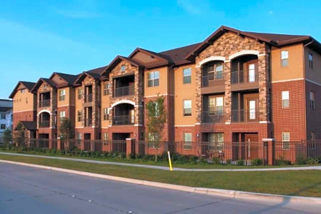 Cypress At Lewisville 2436 S Valley Pkwy Lewisville Tx Apartments For Rent Rent Com