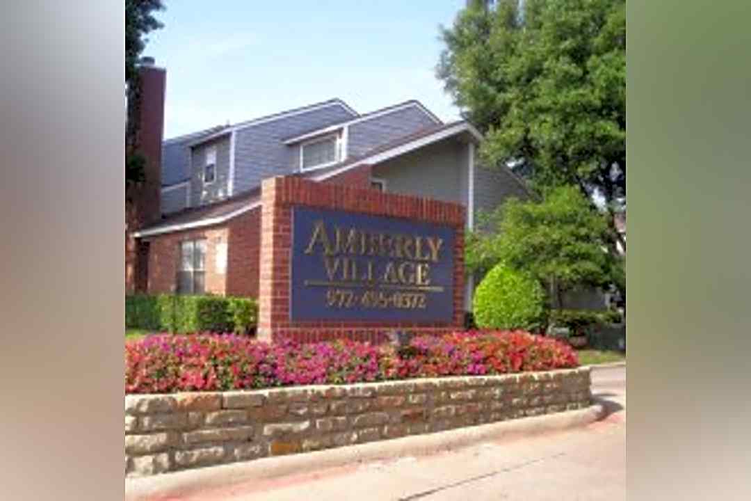 Amberly Village Townhomes 2735 N Garland Ave Garland Tx Apartments For Rent Rent Com