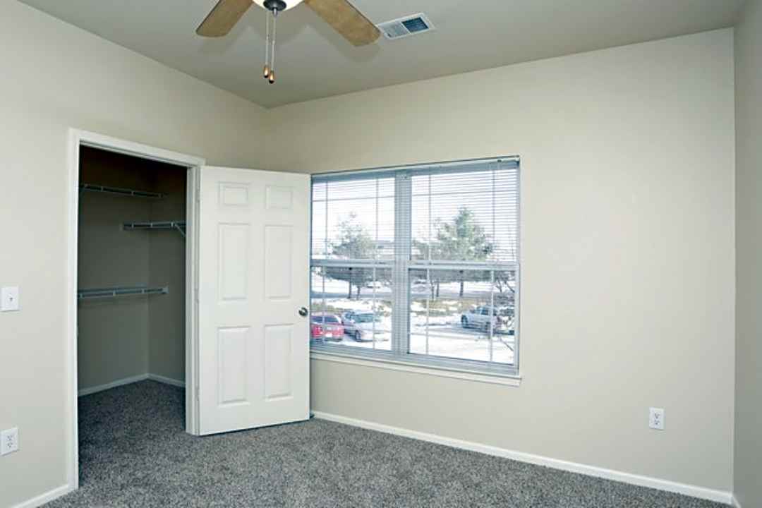 92west Apartment Homes 1770 92nd St West Des Moines Ia Apartments For Rent Rent Com