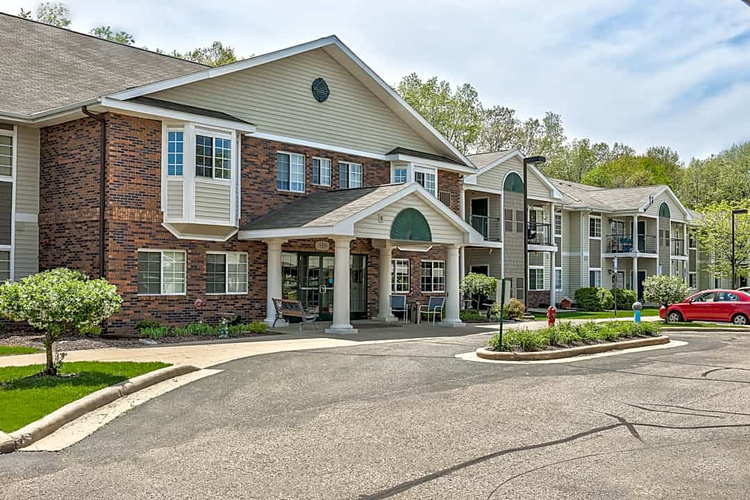 Emerald Park Emerald Woods Senior Apartments - 326 Cross Oaks Drive Plainwell Mi Apartments For Rent Rentcom