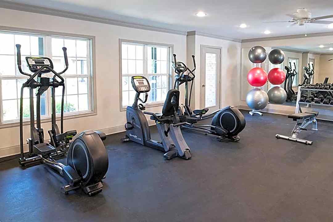 The Retreat At Acadian Point 221 Verot School Rd Lafayette La Apartments For Rent Rent Com