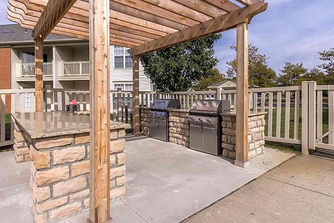 Alexander Court 135 Reynoldsburg New Albany Rd S Reynoldsburg Oh Apartments For Rent Rent Com