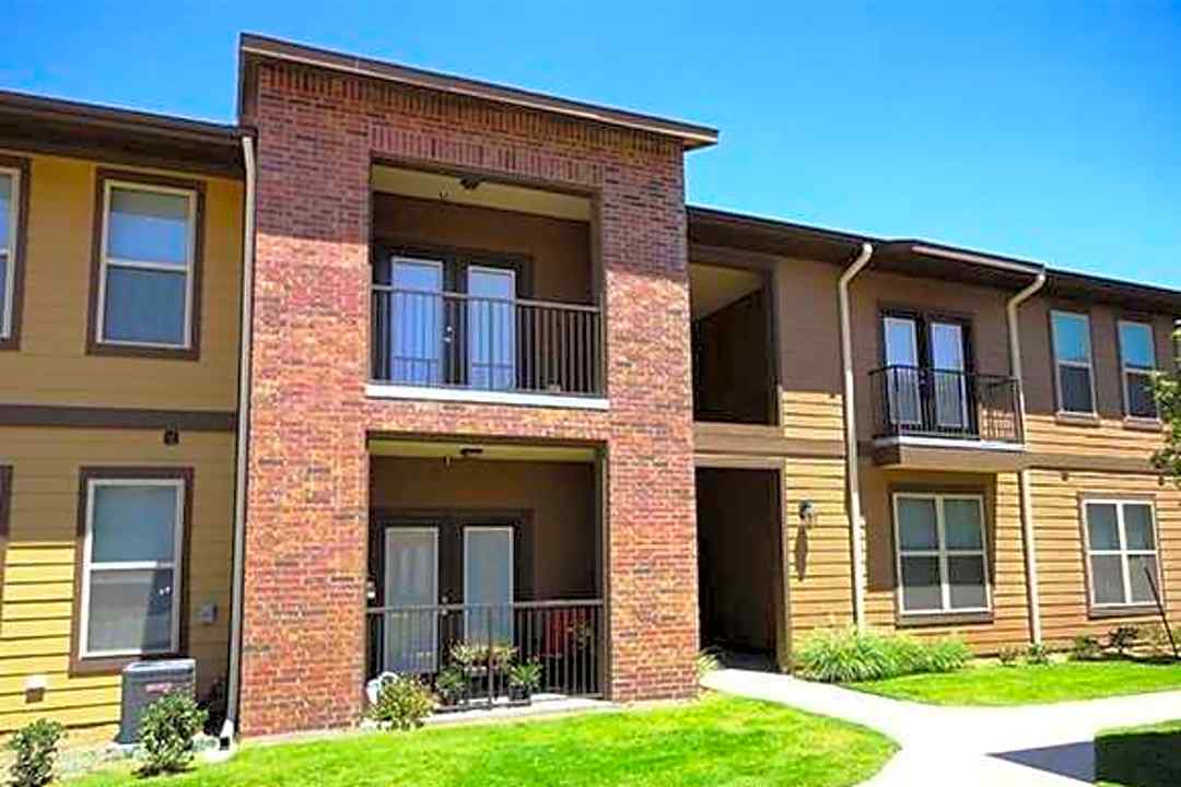 Anatole City View Ii 4510 Ironton Ave Lubbock Tx Apartments For Rent Rent Com