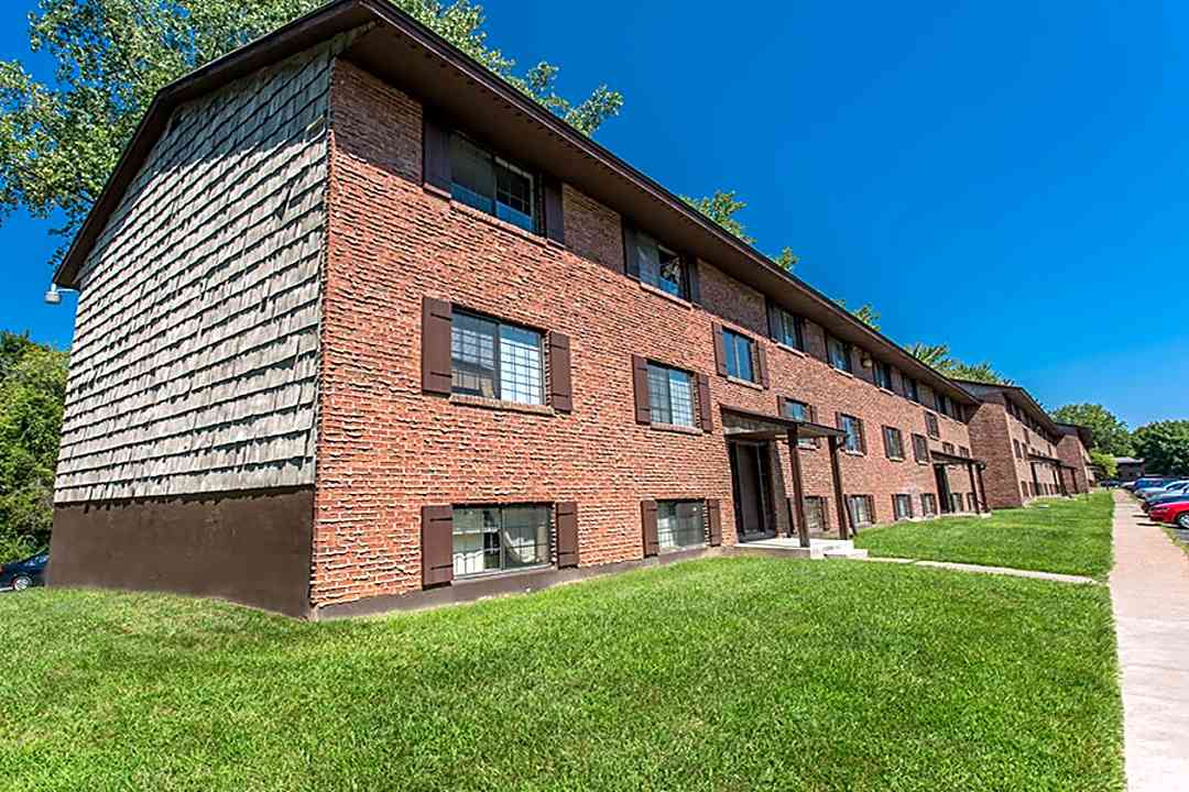 The Residences At Covered Bridge 850 Vine Street Liverpool Ny Apartments For Rent Rent Com