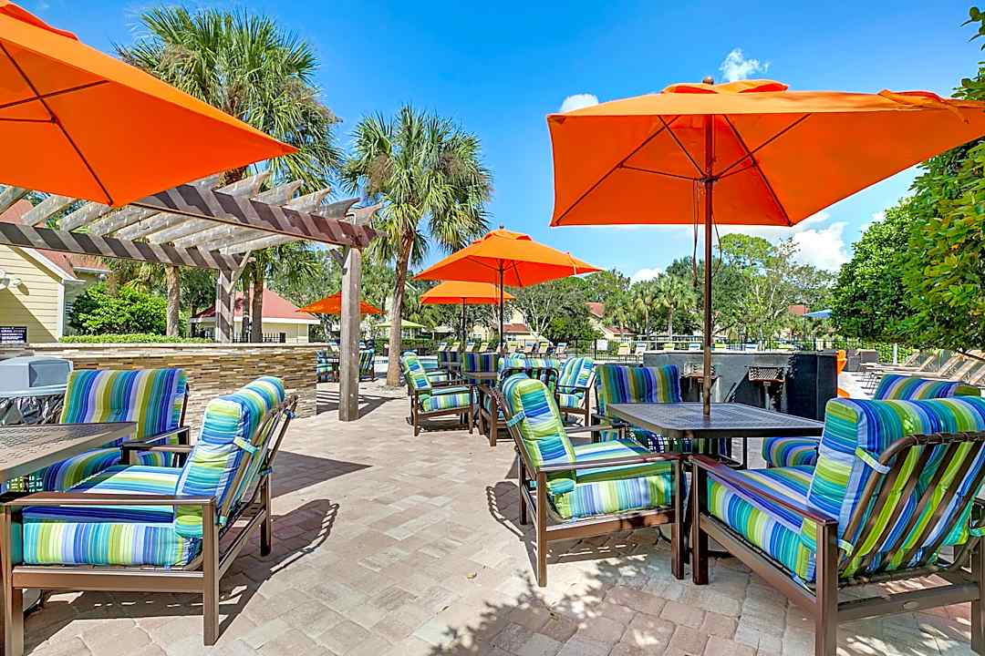 Arium On Palmer Ranch 4110 Winners Circle Sarasota Fl Apartments For Rent Rent Com