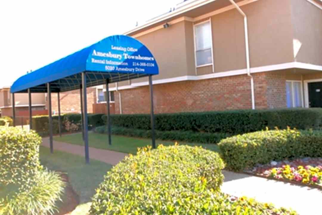 Amesbury Townhomes Apartments 5020 Amesbury Dr Dallas Tx Apartments For Rent Rent Com