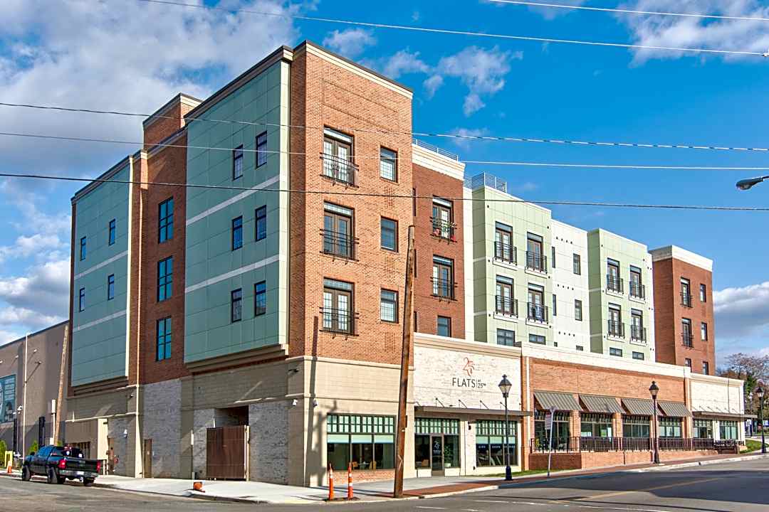 Flats At 25th 2400 Fairmount Ave Richmond Va Apartments For Rent Rent Com