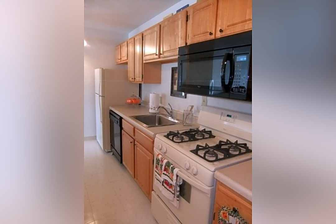 braintree village 2 mccusker drive braintree ma apartments for rent rent com