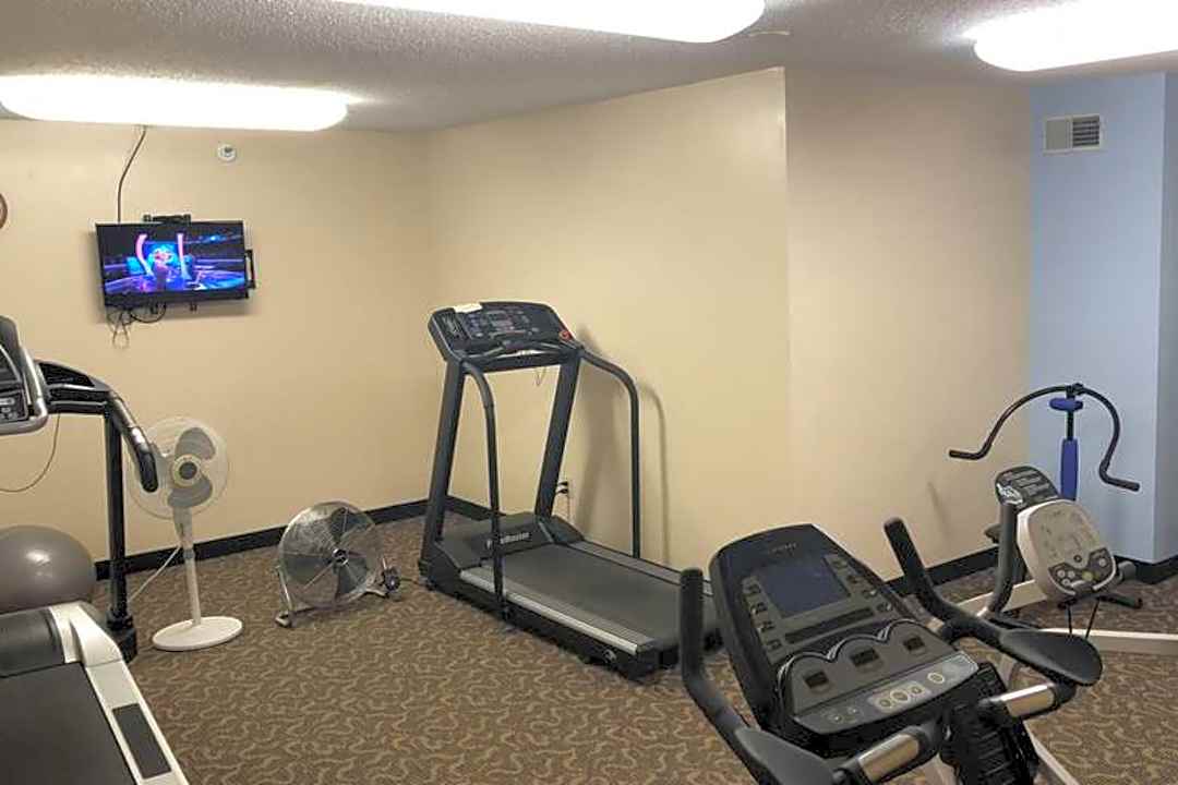 The Anthony James On Broadway 55 Community 6100 W Broadway Ave New Hope Mn Apartments For Rent Rent Com