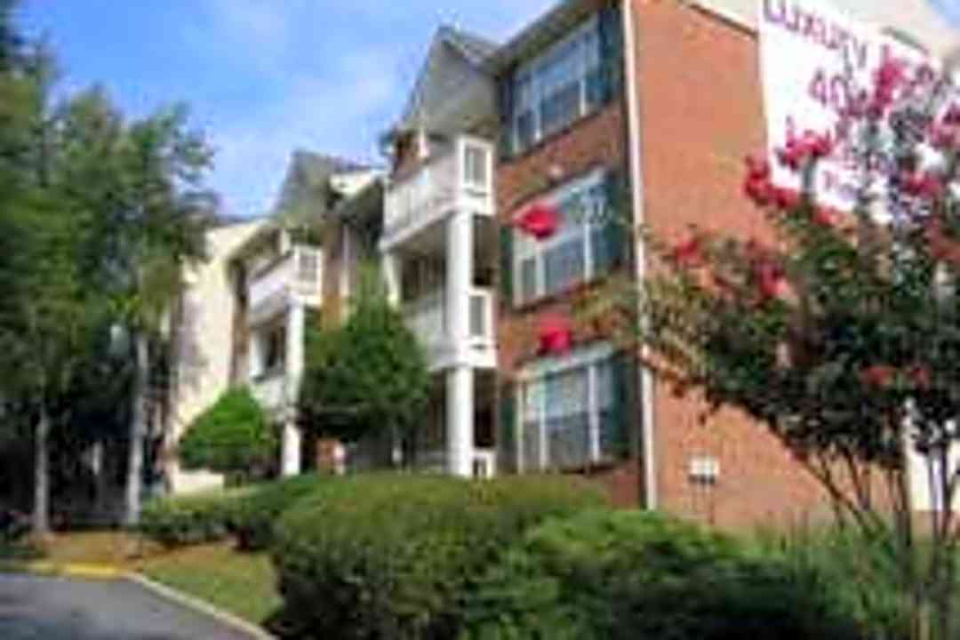 Lakeshore Crossing Apartments 100 Lakeshore Dr Ne Atlanta Ga Apartments For Rent Rent Com