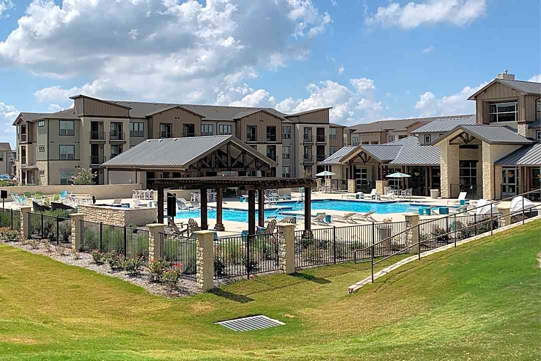 Estraya Falcon Pointe - 2132 Falcon Village Lane Pflugerville Tx Apartments For Rent Rentcom