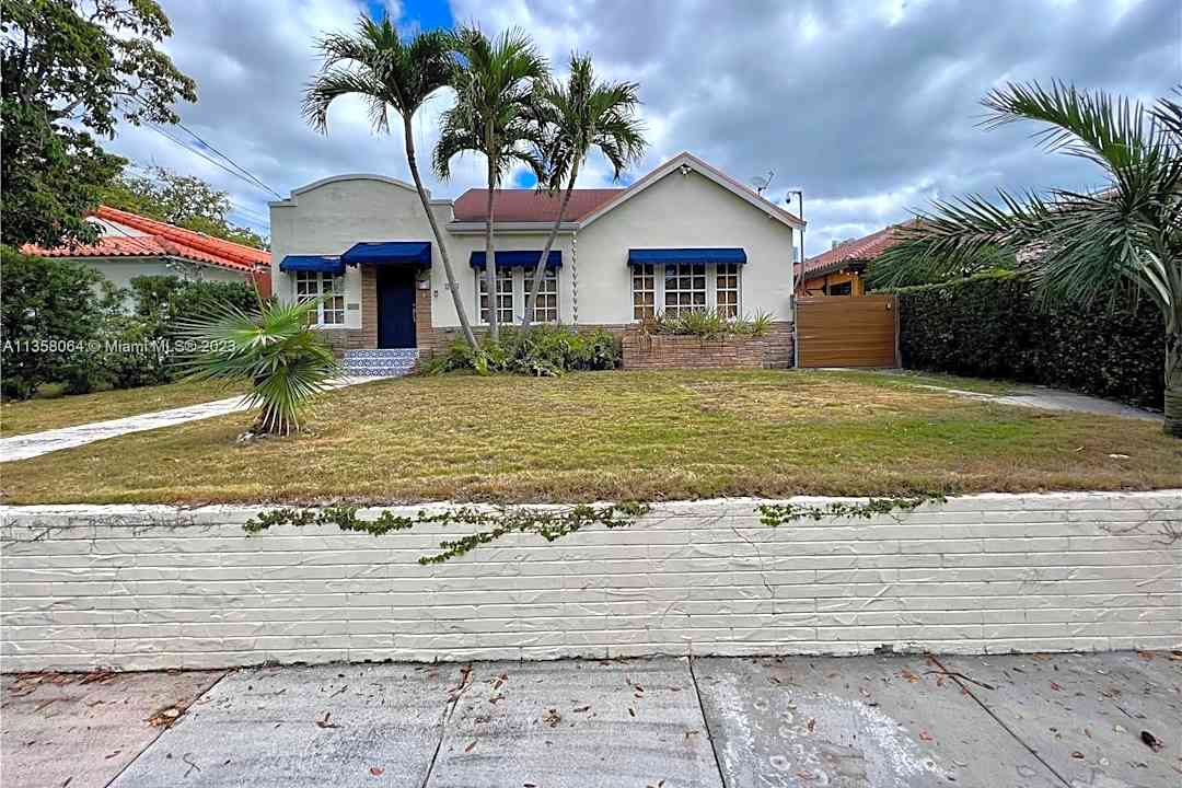 361 SW 20th Rd #HOUSE | Miami, FL Houses for Rent | Rent.